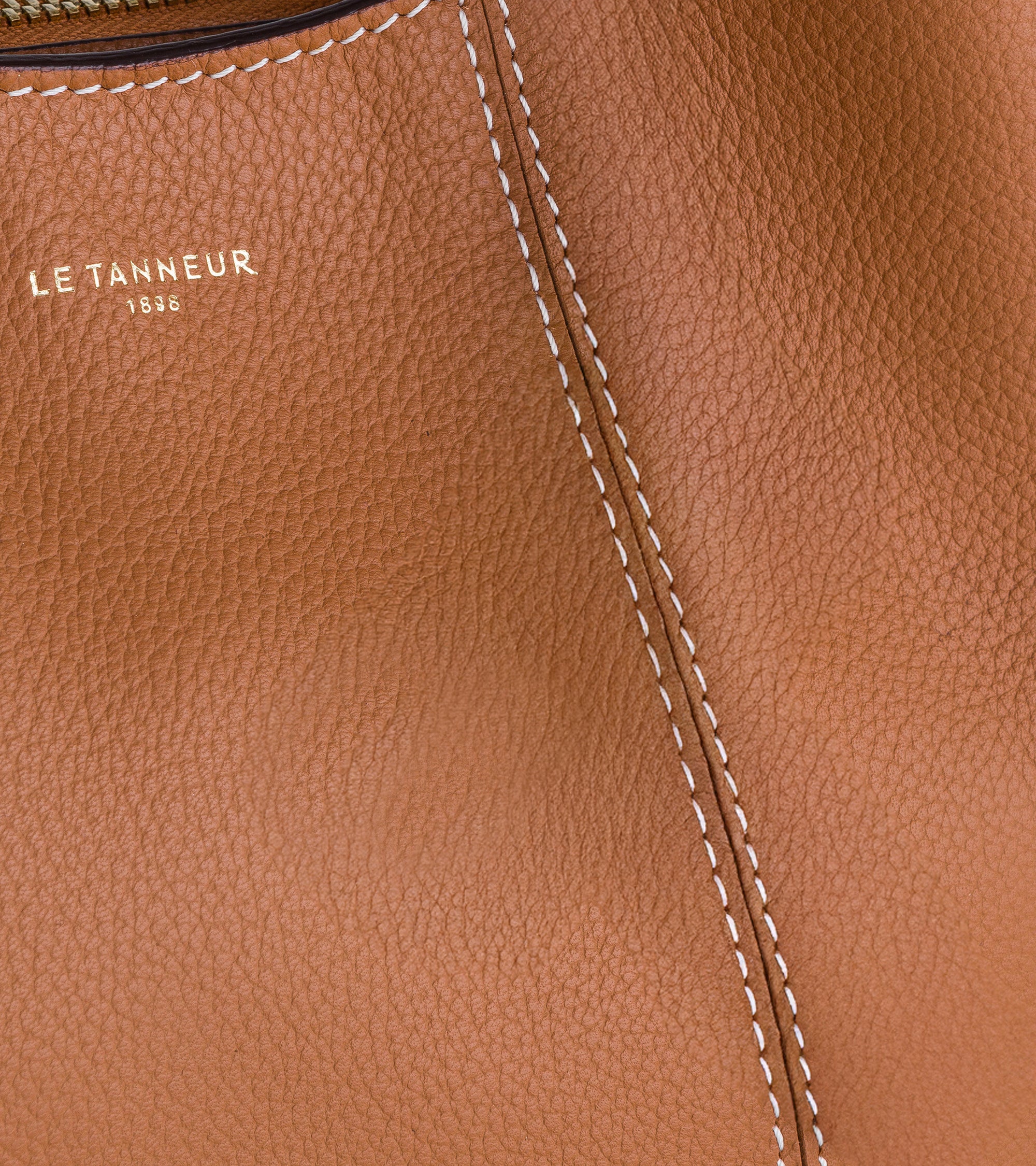 Juliette small handbag in grained leather