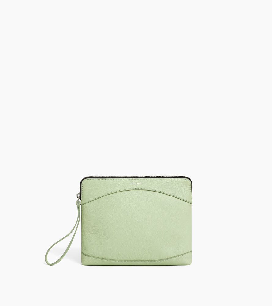 Zipped pouch in grained leather