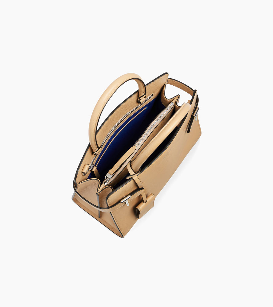 Emilie medium-sized handbag in grained leather