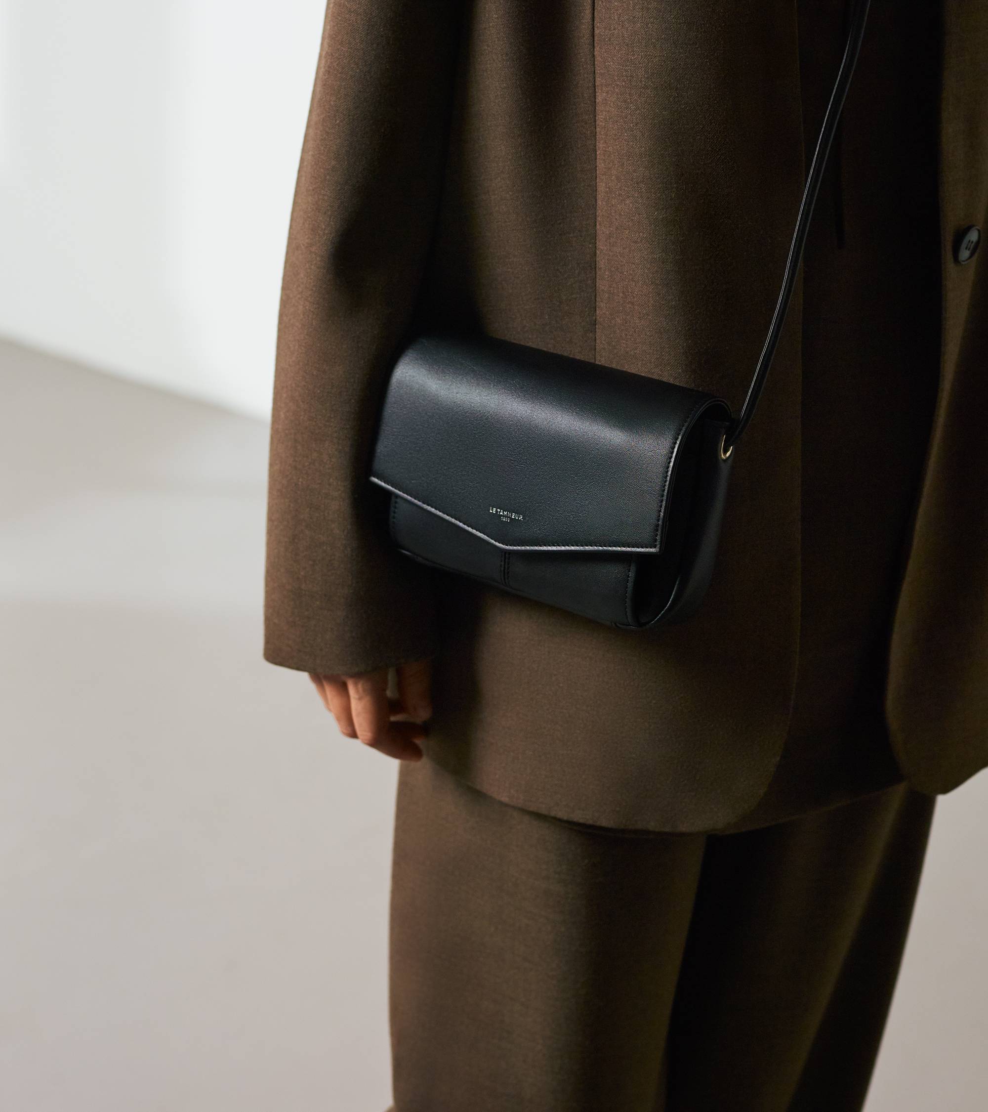 Charlotte smooth leather clutch bag with removable shoulder strap